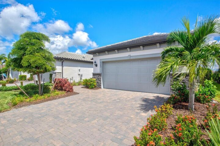 Property Photo: 6240 Winding Pine Drive FL 34275