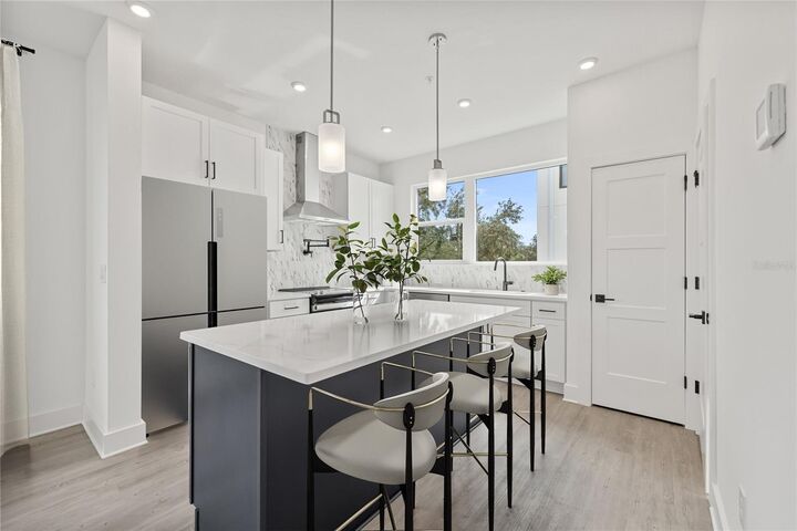 Property Photo:  323 15th Street N  FL 33705 
