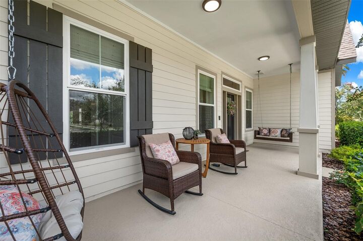 Property Photo: 11899 SW 28th Avenue FL 32608