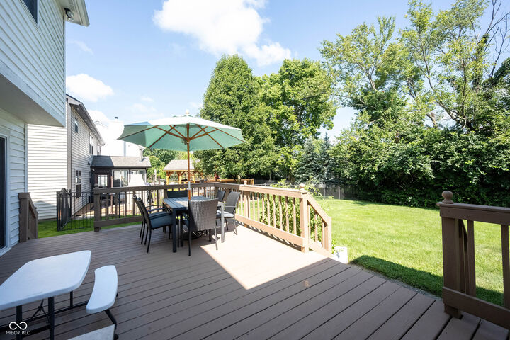 Property Photo:  10561 Greenway Drive  IN 46037 