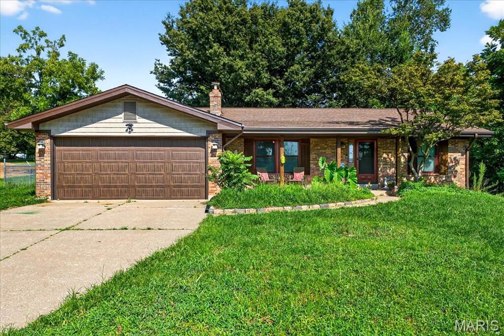 Property Photo: 19726 Old Jamestown Road MO 63034