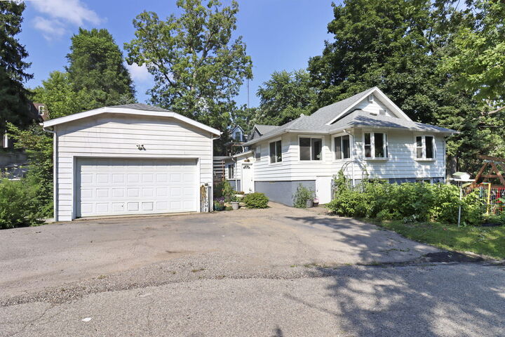 34210 Grand Blvd  Burlington WI 53105 photo