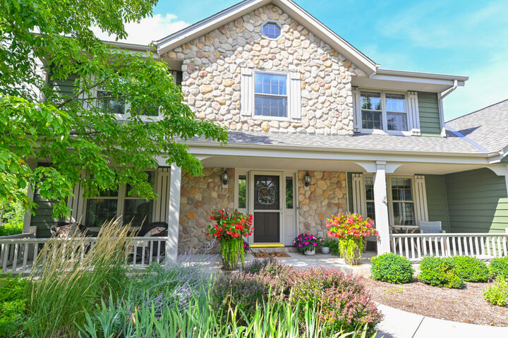N108w15246 Bel Aire Ln  Germantown WI 53022 photo