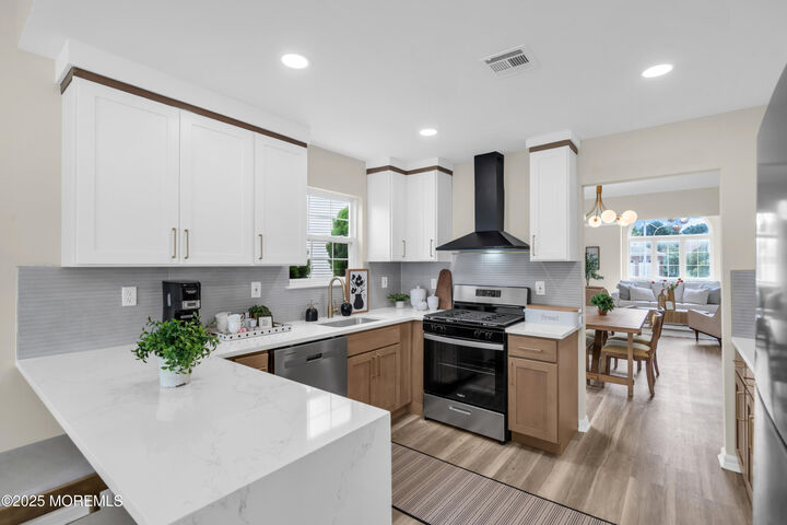 14 Gwyn Court  Toms River NJ 08757 photo
