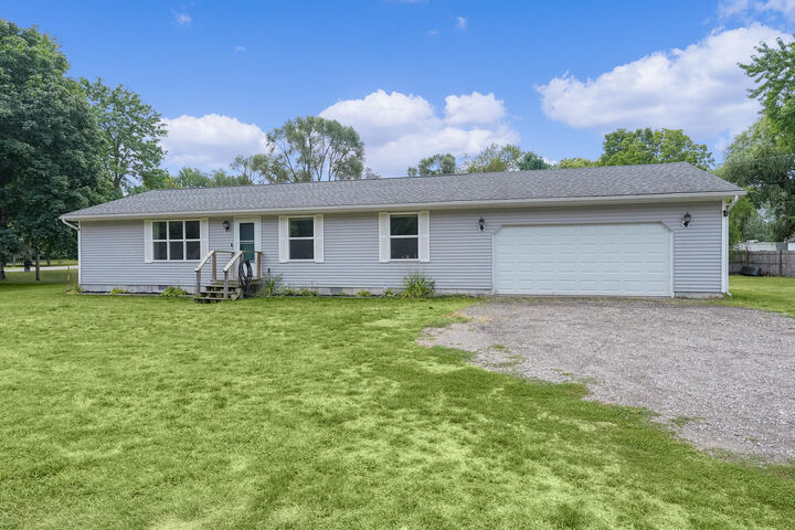 820 Emory Street  Howard City MI 49329 photo