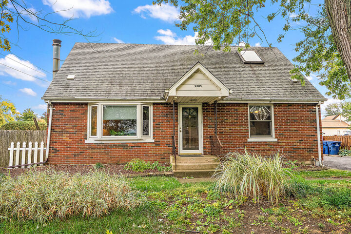 Property Photo: 9305 S 78th Avenue IL 60457