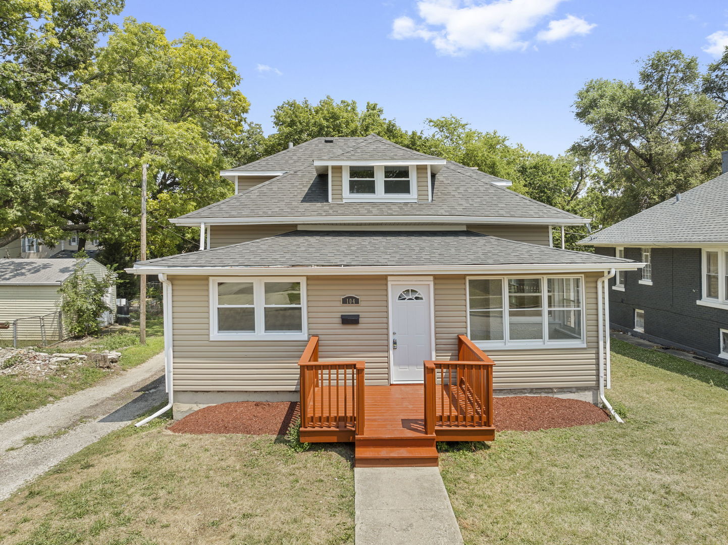 Property Photo:  104 Seeser Street  IL 60436 