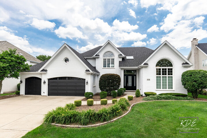 Property Photo: 3136 Treesdale Court IL 60564
