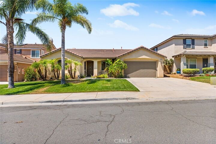 Property Photo:  31719 Middlebrook Lane  CA 92584 