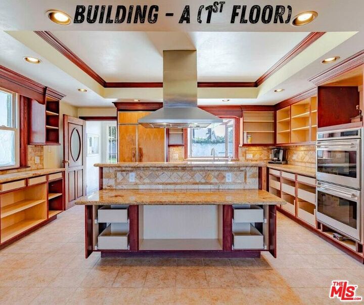 Property Photo: 5706 Pioneer Boulevard CA 90606