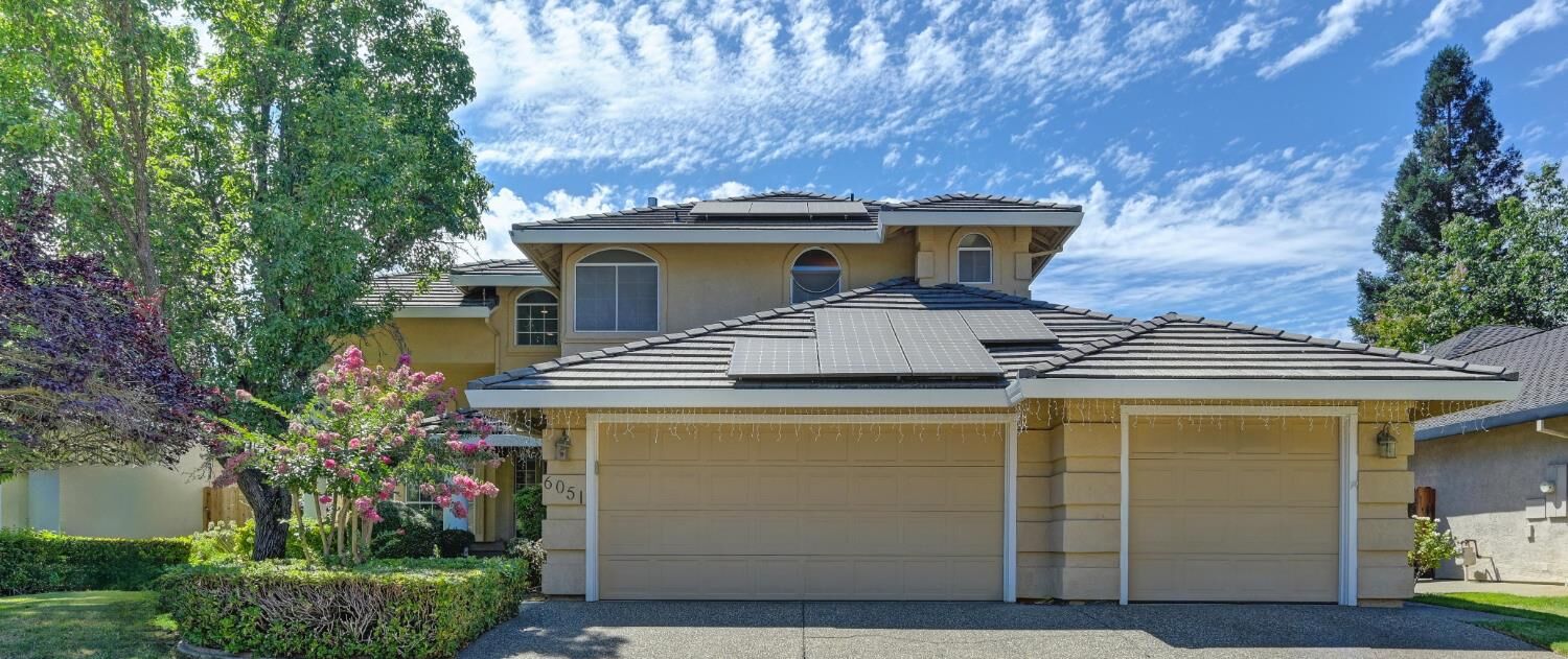 Property Photo:  6051 Kenneth Oak Way  CA 95628 