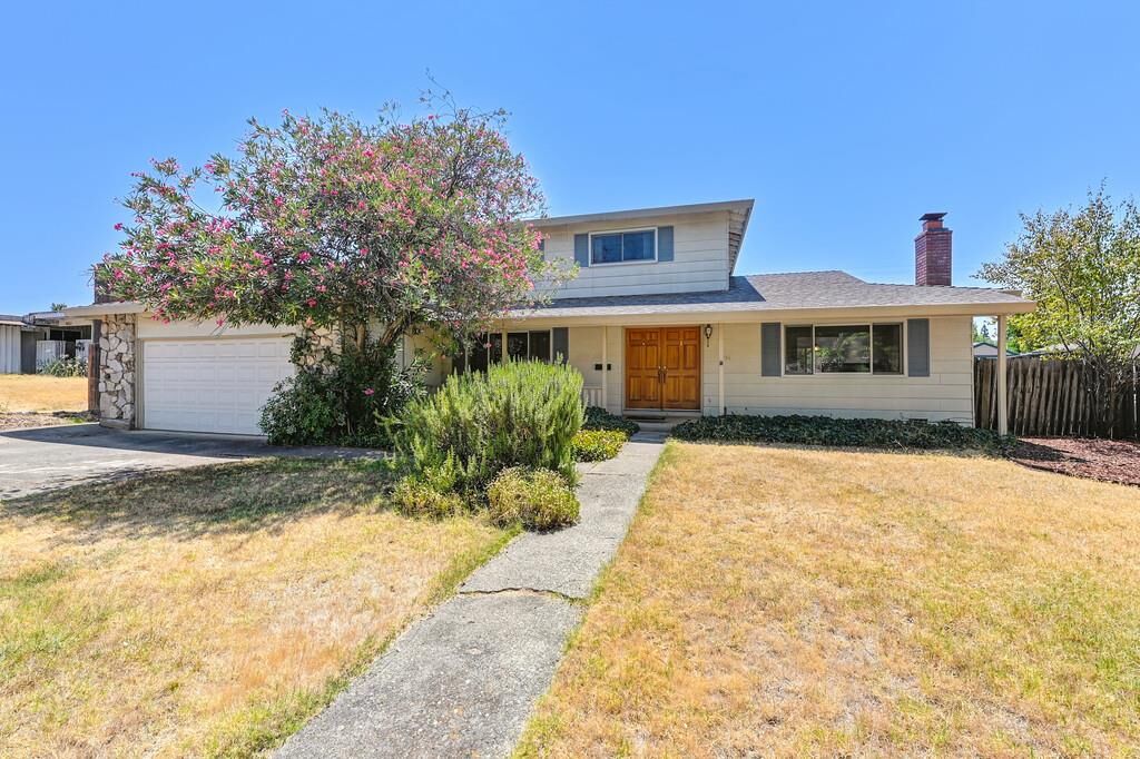 Property Photo:  8136 Niessen Way  CA 95628 