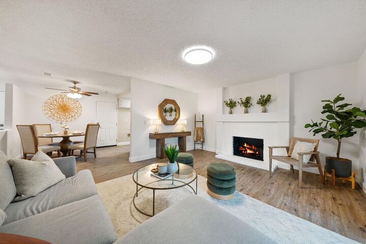 Property Photo:  22 W Al Court  CA 95838 