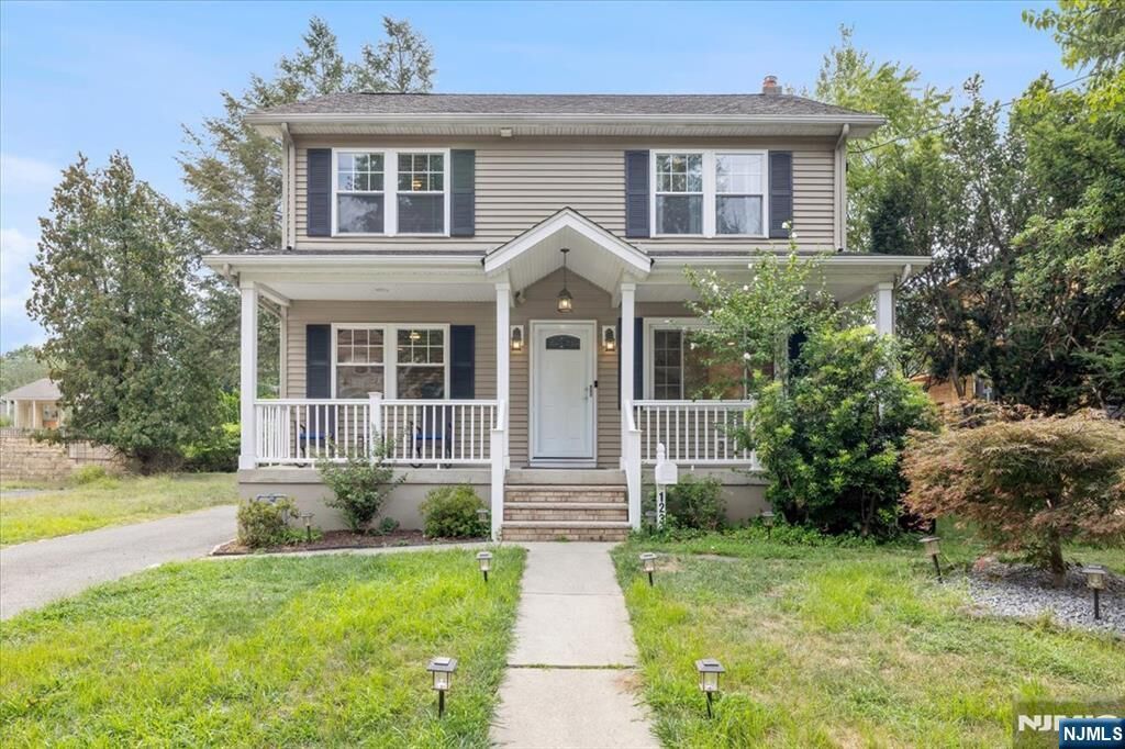 Property Photo:  123 5th Street  NJ 07626 