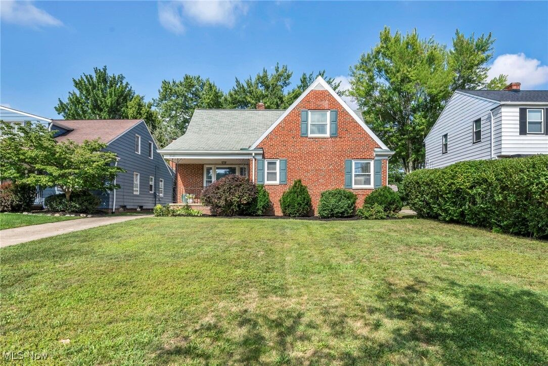 Property Photo: 2048 Campus Road OH 44121