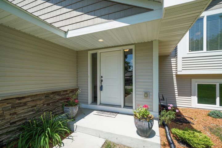 Property Photo: 16989 W Side Drive MN 55372