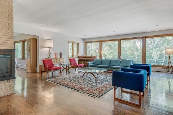 Property Photo:  400 Natchez Avenue N  MN 55422 