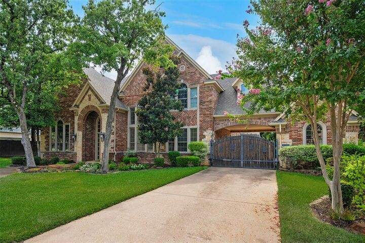 Property Photo: 6508 Horseshoe Bend TX 76034