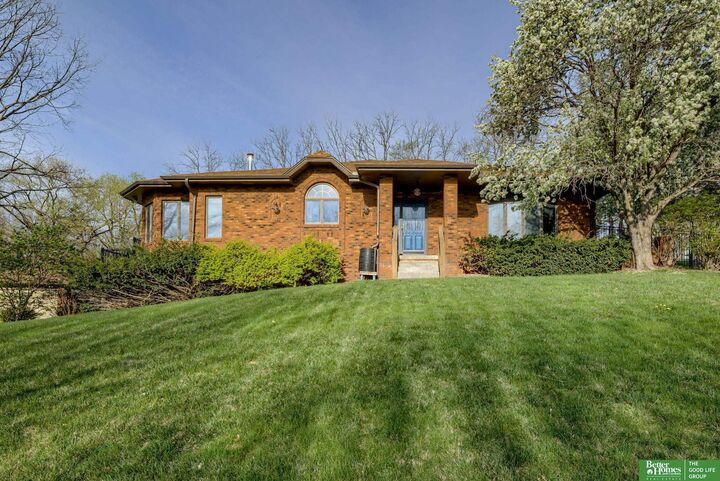 Property Photo:  9404 Valaretta Drive  NE 68028 