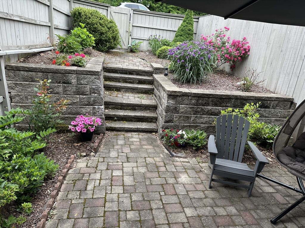 Property Photo: 116 Mill Pond 116 MA 01845