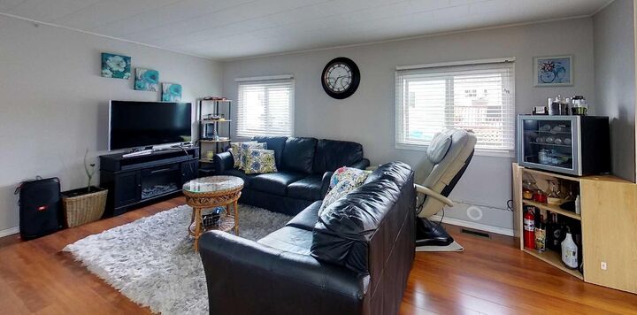 Property Photo:  5124 8 Avenue  AB T7E 1K6 