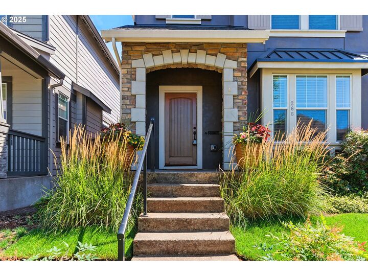 Property Photo: 268 SW 204th Ter OR 97006
