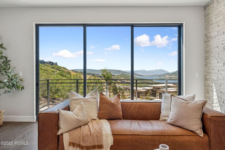 Property Photo:  881 E Grizzly Draw Court 75  UT 84036 