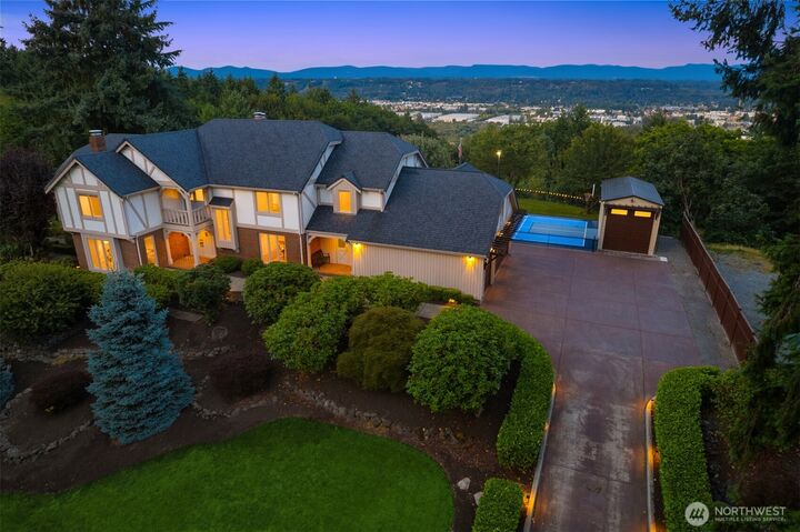 Property Photo: 412 Hi Crest Drive WA 98001