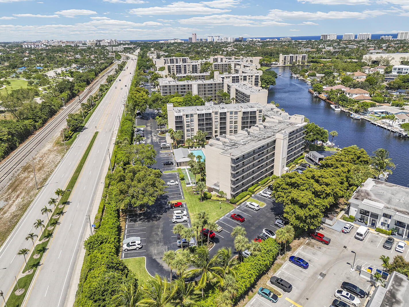Property Photo: 21 Royal Palm Way 4050 FL 33432