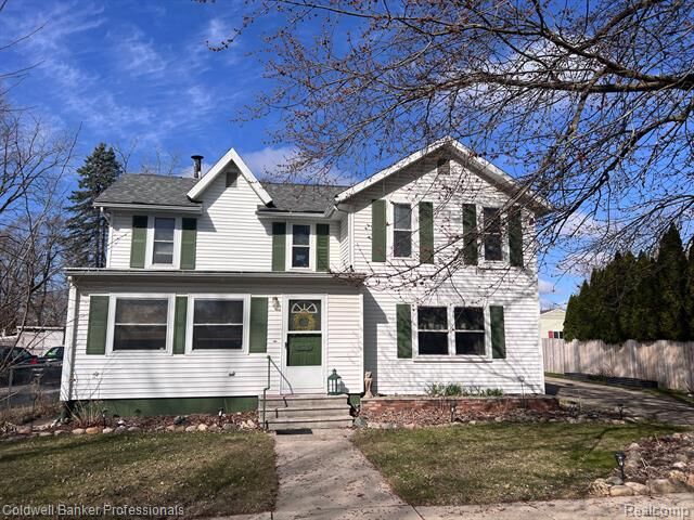 Property Photo:  323 Madison Street  MI 48872 