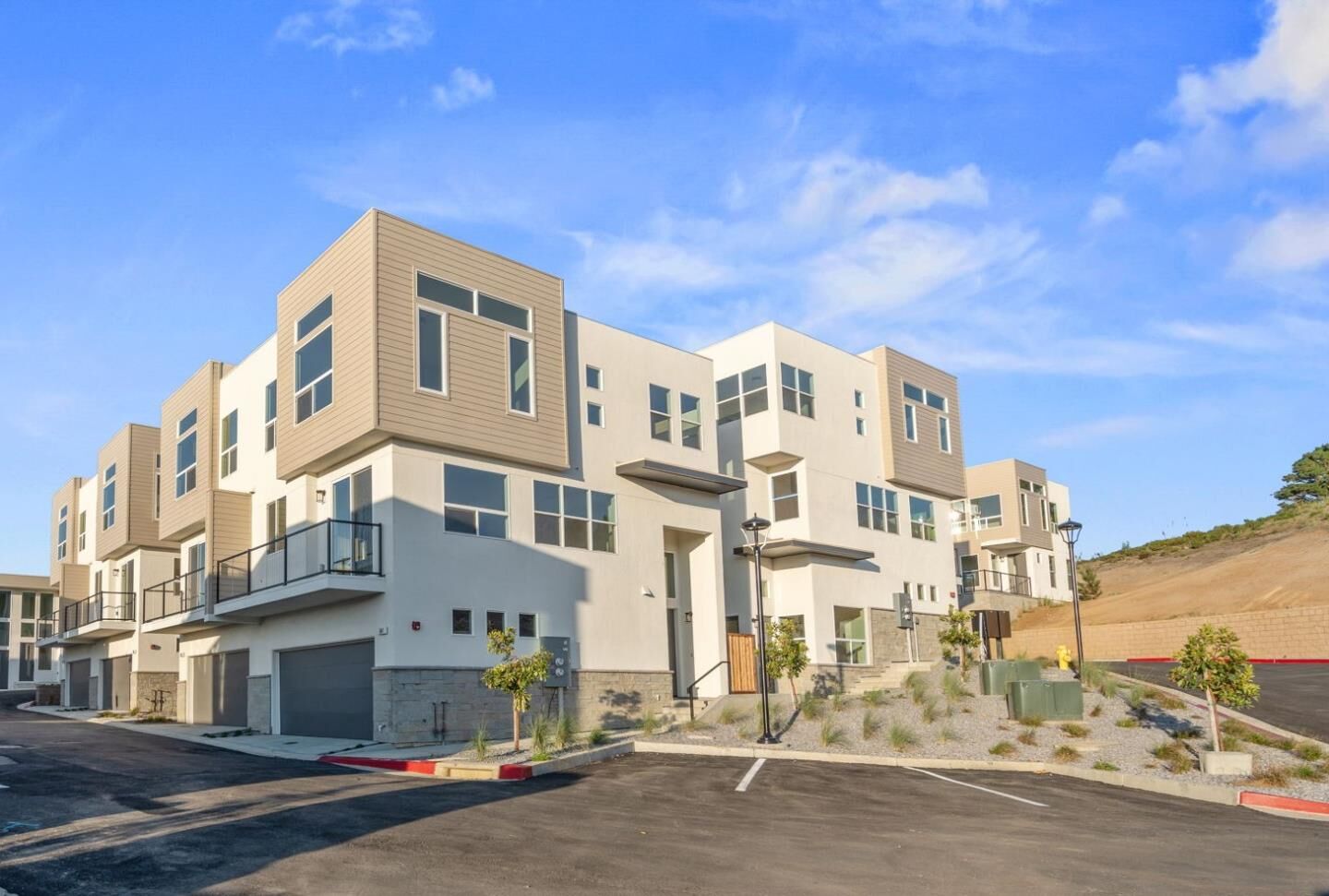 Property Photo: 811 Fassler Avenue CA 94044