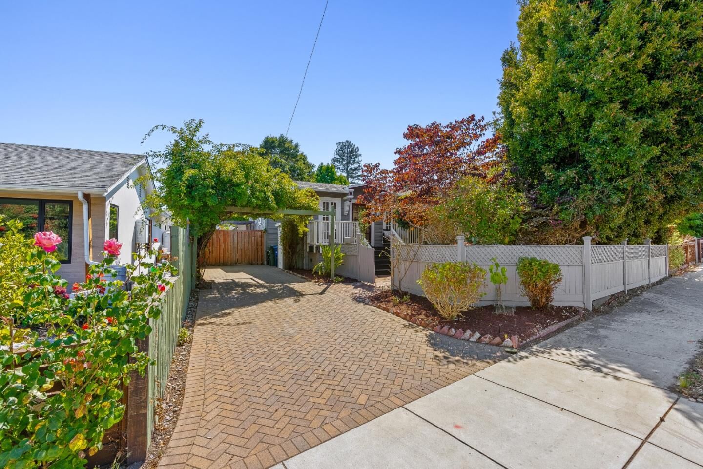 Property Photo:  1719 Bay Street  CA 95060 