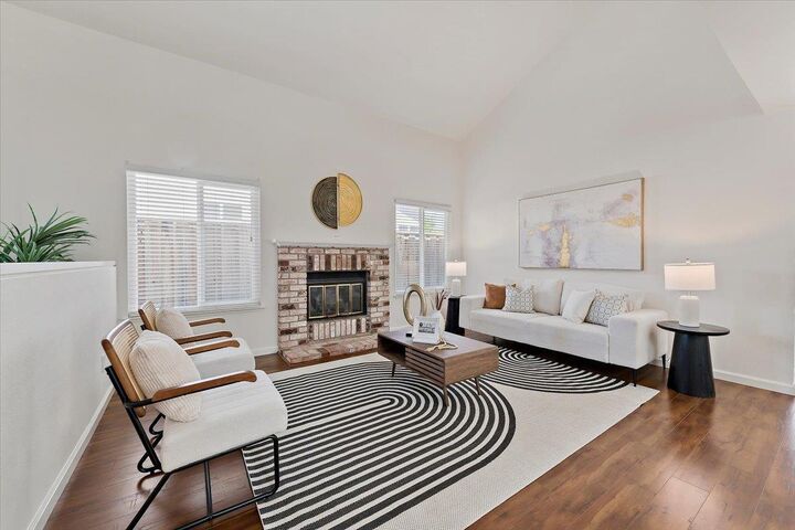 Property Photo: 2914 Creek Point Drive CA 95133