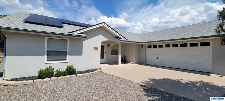 Property Photo:  300 W Cain Dr  NM 88061 