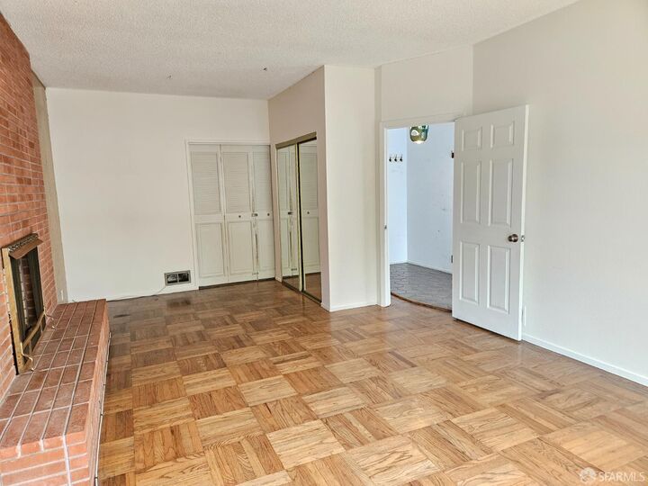 Property Photo:  83 Parkside Avenue  CA 94015 