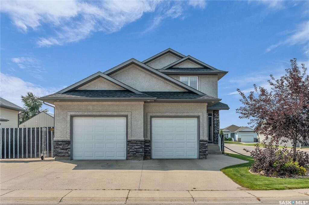 Property Photo:  802 Rock Hill Lane  SK S0K 0A2 