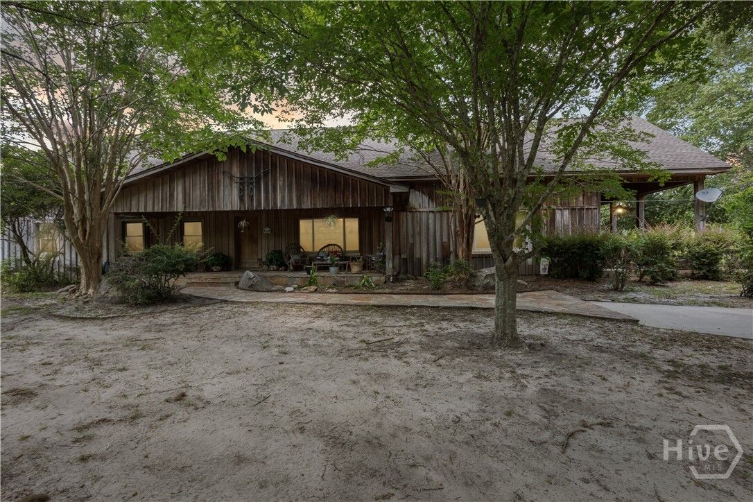 Property Photo: 559 Cumberland Road GA 31543