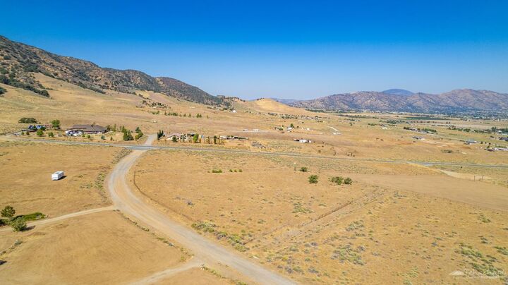 Property Photo:  0 Comanche Drive  CA 93561 