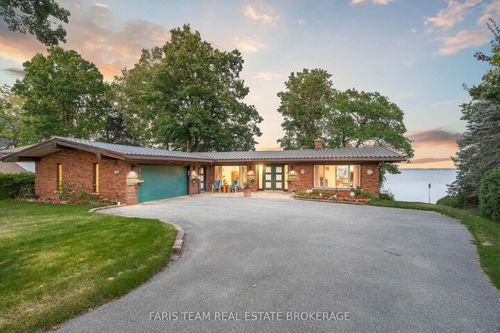 1 Southwood Circle  Orillia ON L3V 2H8 photo