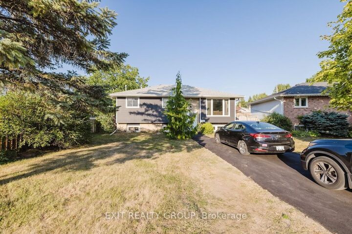 Property Photo:  4 Dixie Place  ON K8P 5A9 