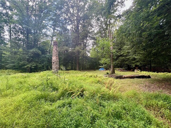 Property Photo: 172 Eagle Nest Lane PA 16239
