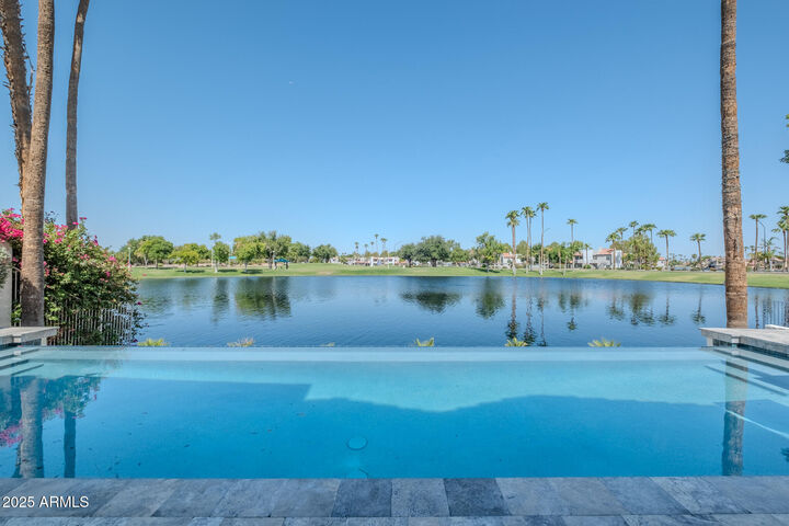 Property Photo:  820 S Copper Key Court  AZ 85233 