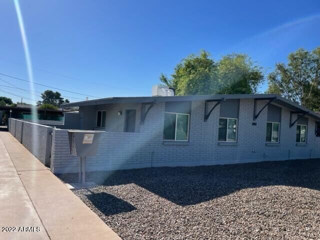 Property Photo: 2033 S Forest Avenue 9 AZ 85282