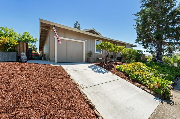 695 Montclair Drive  Santa Rosa CA 95409 photo