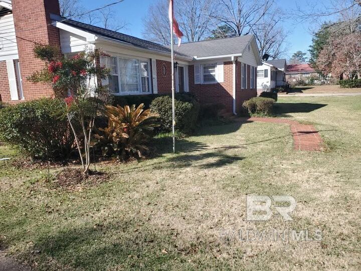 Property Photo: 47 Chestnut Street AL 36460