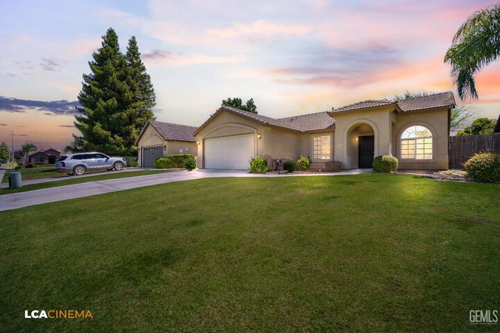 11417 Pacific Breeze Avenue  Bakersfield CA 93312 photo