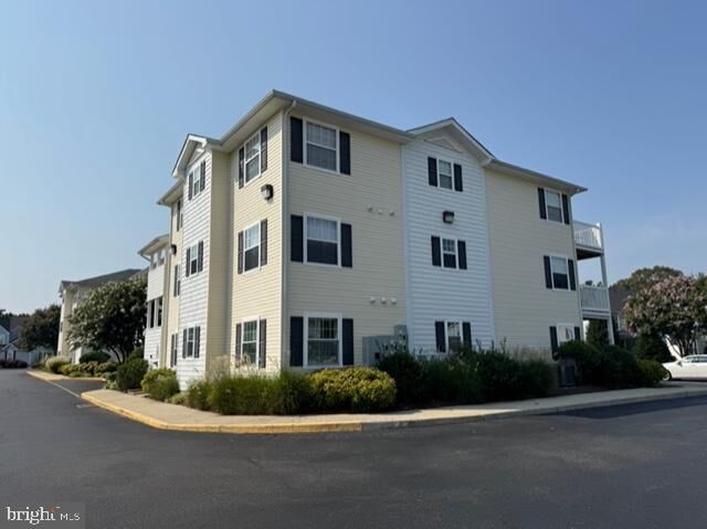 Property Photo:  17275 King Phillip Way 1203  DE 19958 