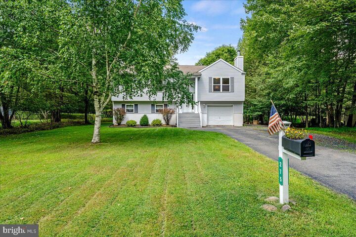 Property Photo:  275 Petrarch Trail  PA 18210 