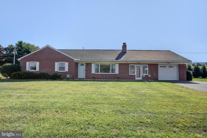Property Photo: 7468 Anthony Highway PA 17268