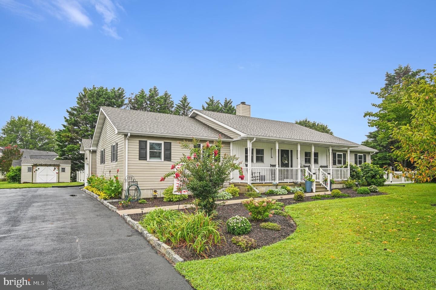 Property Photo:  29898 W Mill Run  DE 19968 
